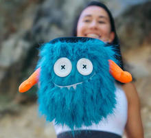 Load image into Gallery viewer, 8B+ Gustav - Chalk Bag - Rock Climbing