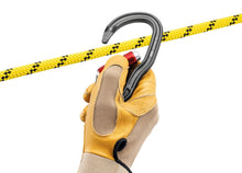 Load image into Gallery viewer, New Vertigo Twist-Lock